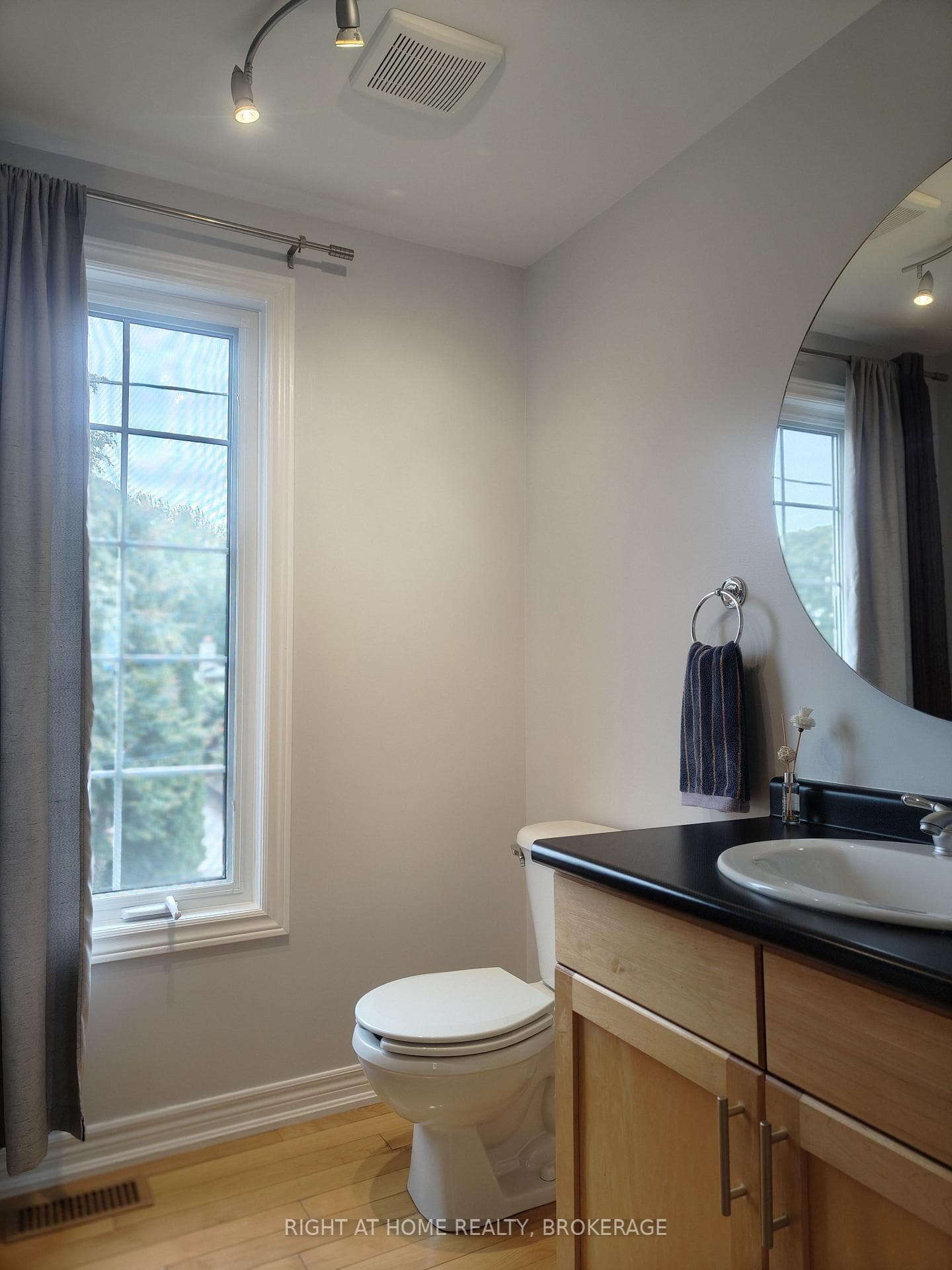 22 Ursula Avenue photo 25