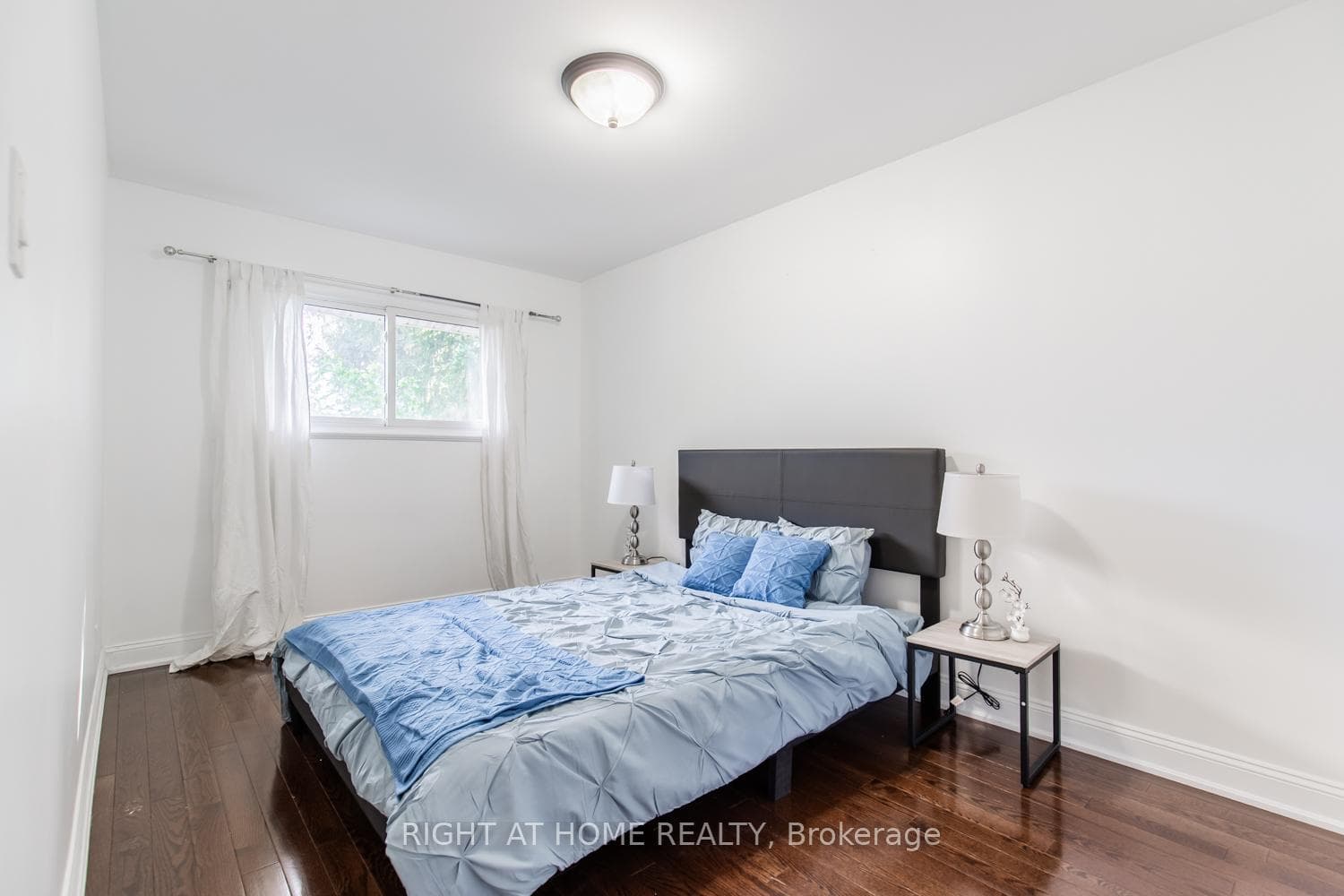 12 Murellen Crescent photo 17