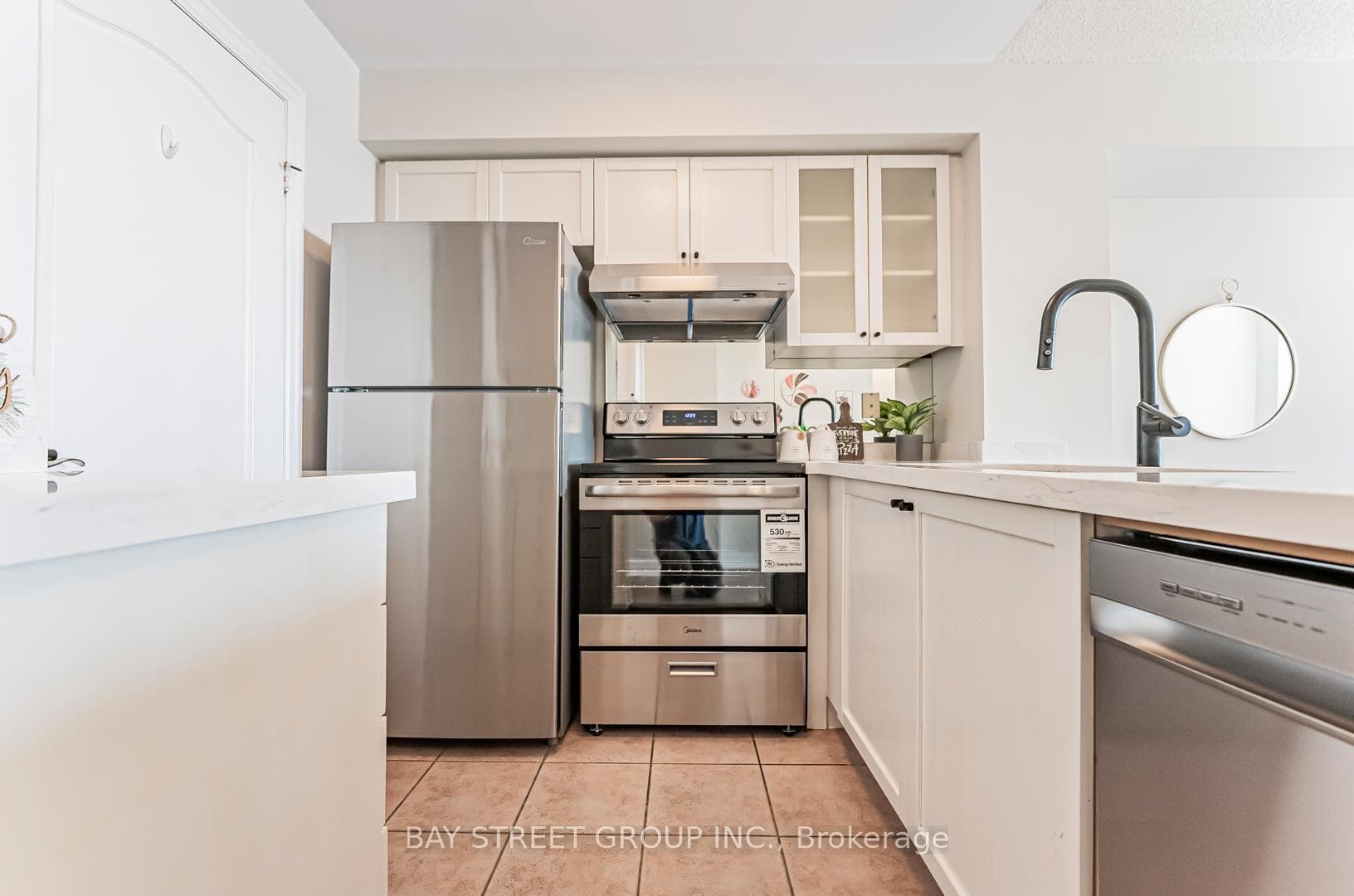188 Doris Avenue Unit 1718 photo 8