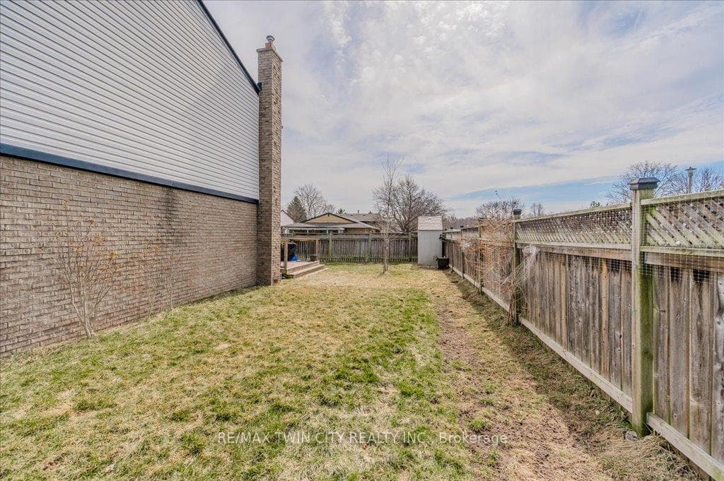 168 Sunset Court photo 38