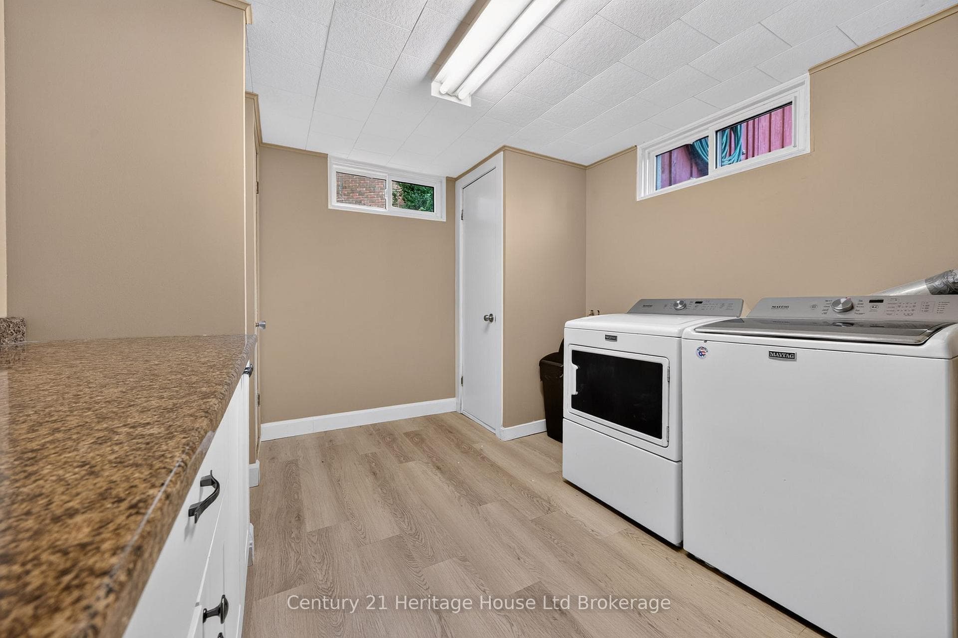 54 Glendale Drive photo 29