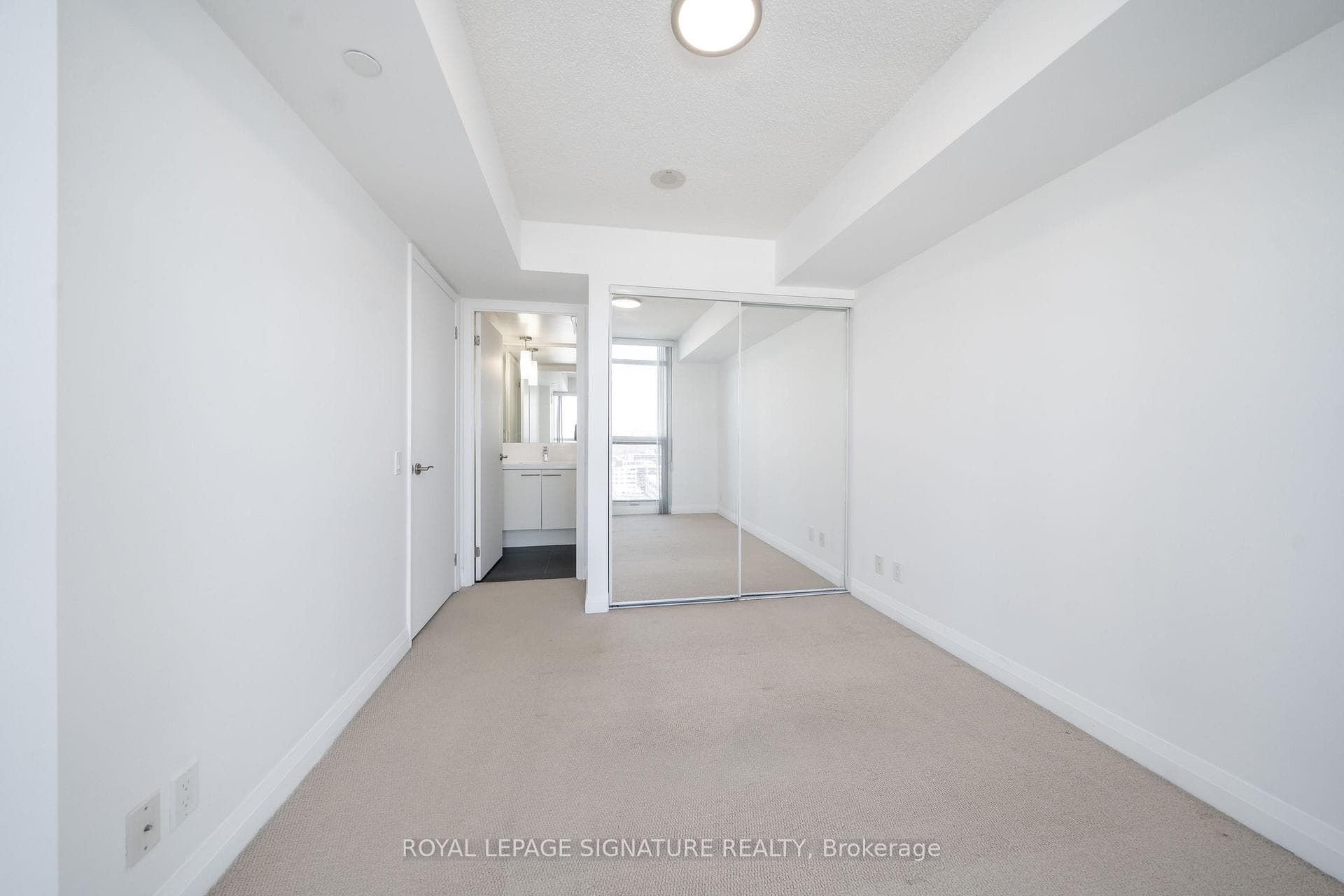 5 Valhalla Inn Road Unit 1208 photo 8