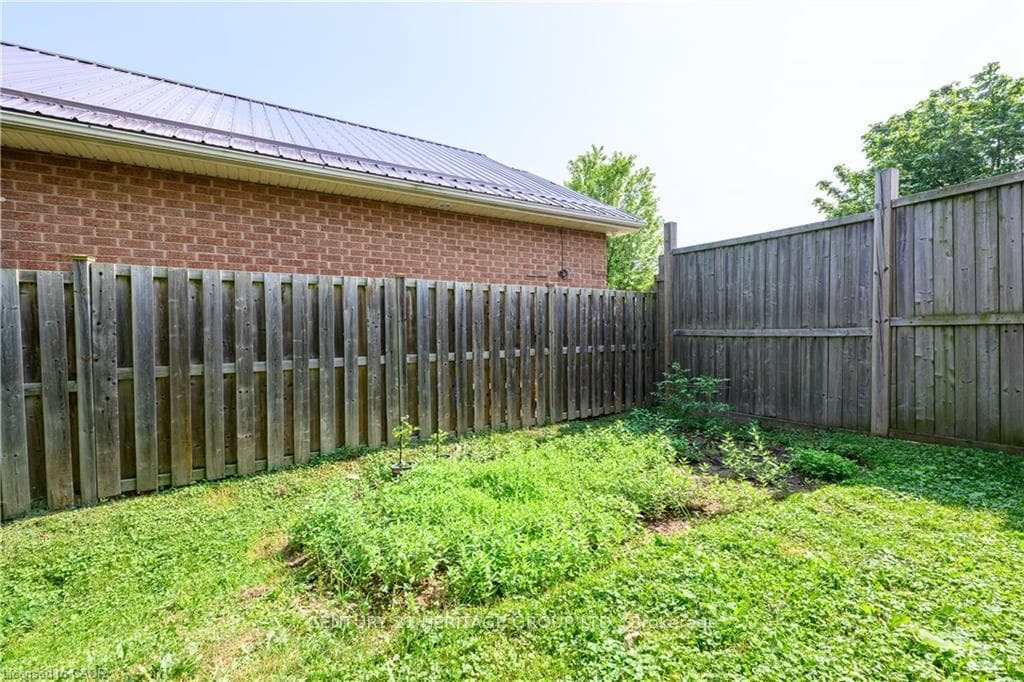 1354 Upper Sherman Avenue photo 36