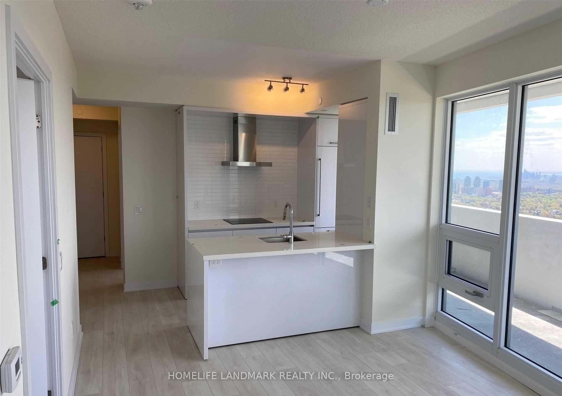 2221 Yonge Street Unit 5009 photo 14