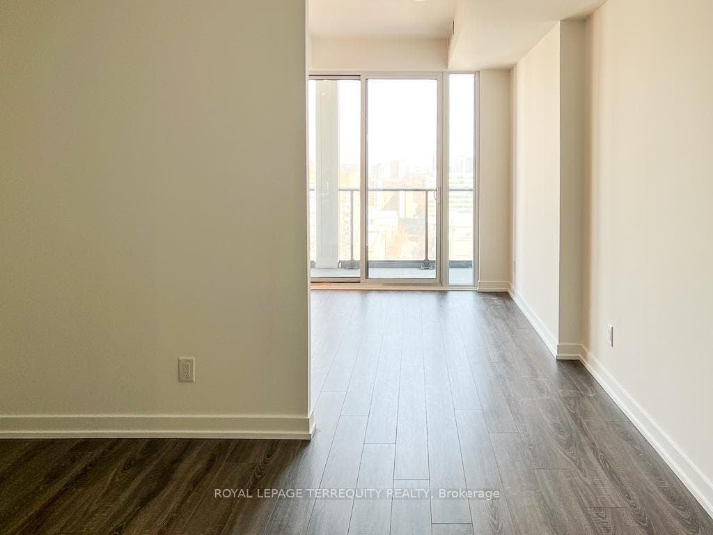 20 Edward Street Unit 1617 photo 6