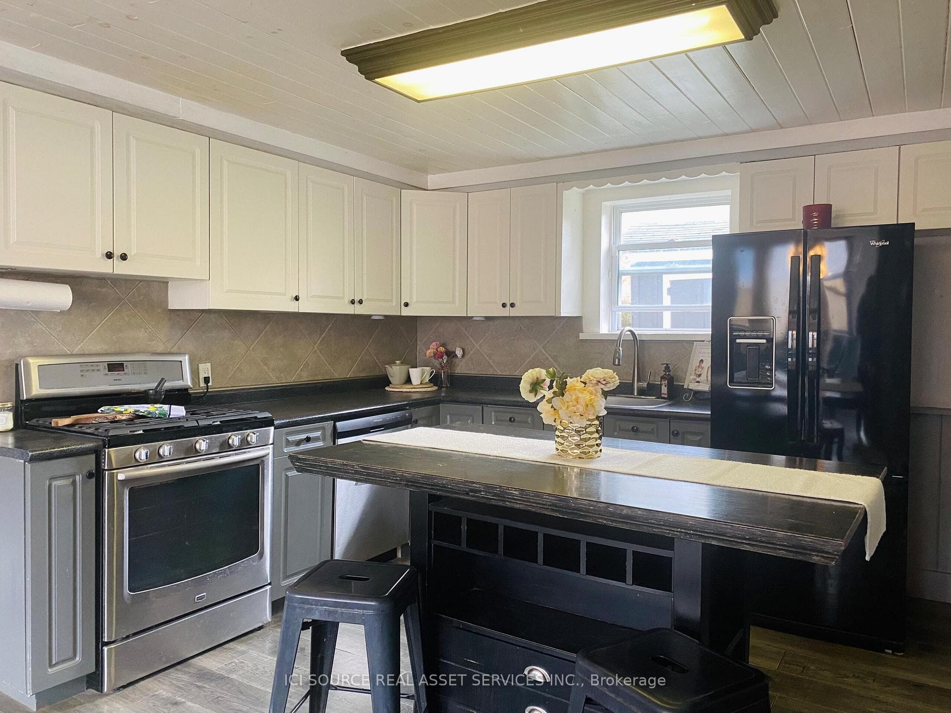 132 Muskoka Road photo 5