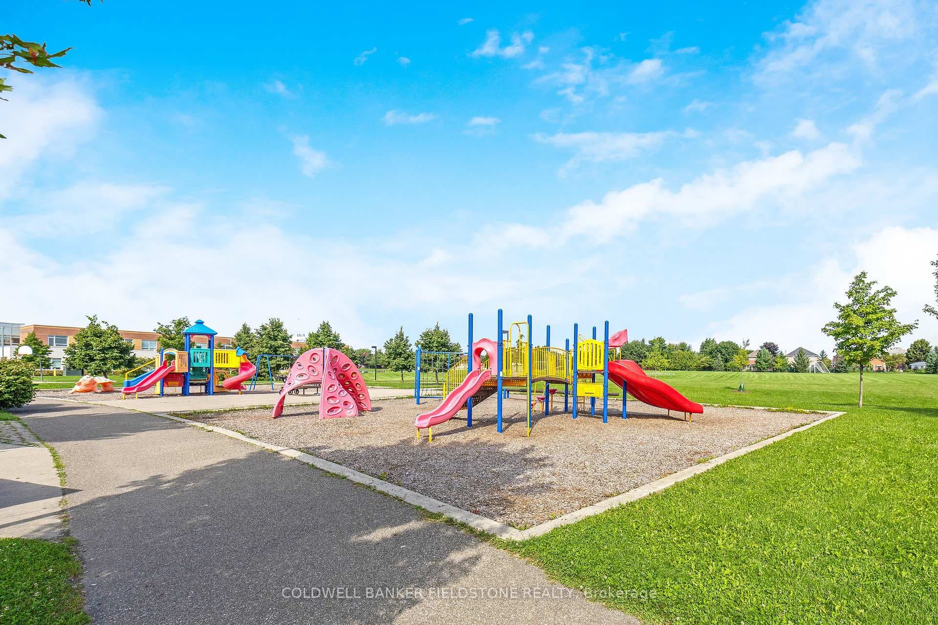 43 Jolana Crescent photo 25
