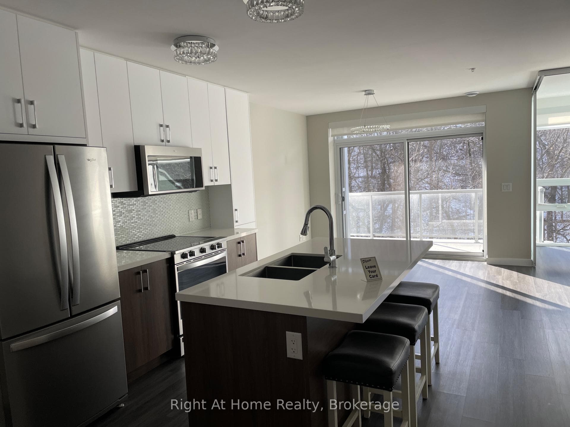 455 Charlton Avenue Unit 606 photo 10