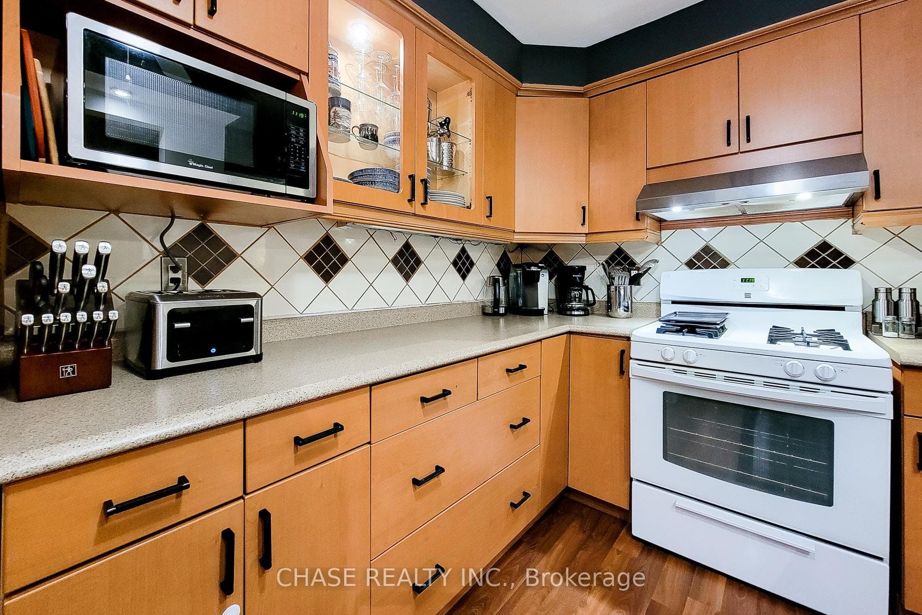 1455 Garth Street Unit 13 photo 17