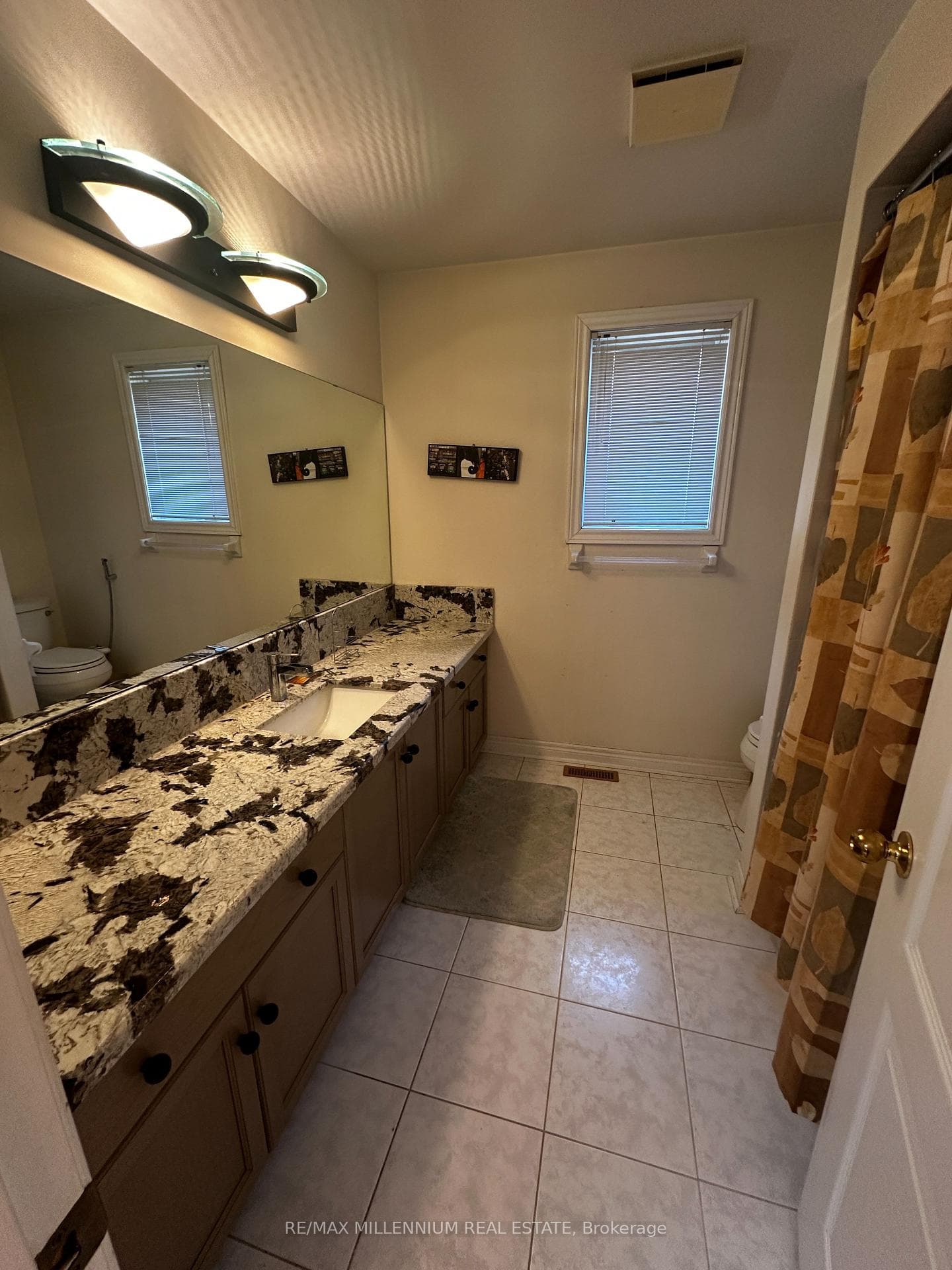 3091 Eden Oak Crescent Unit UPPER photo 31