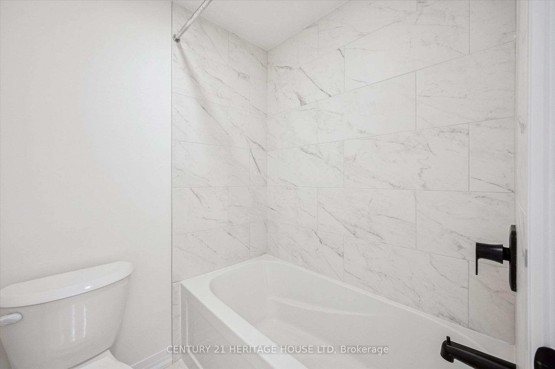 525 Erinbrook Drive Unit C061 photo 16