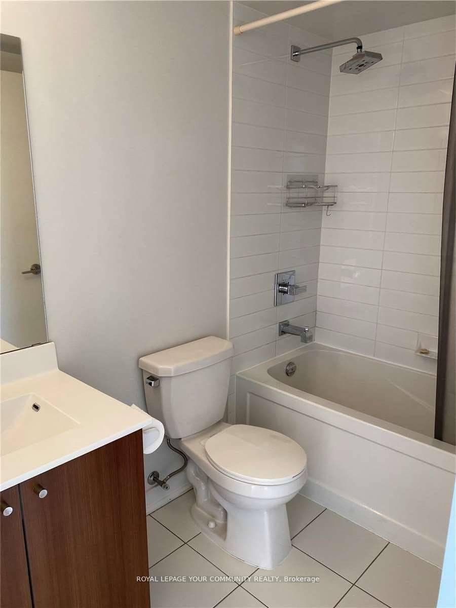 5740 Yonge Street Unit 1404 photo 7