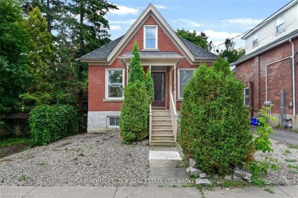 2 BIRCH Avenue photo 1