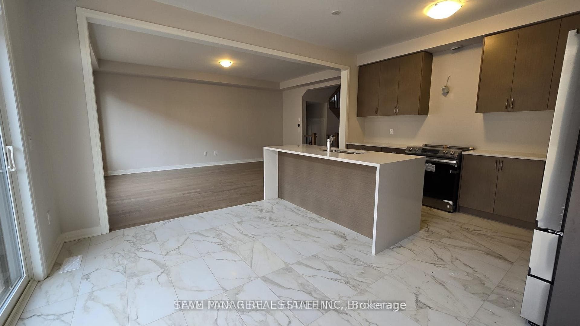 14 Thomas Gemmell Road photo 3