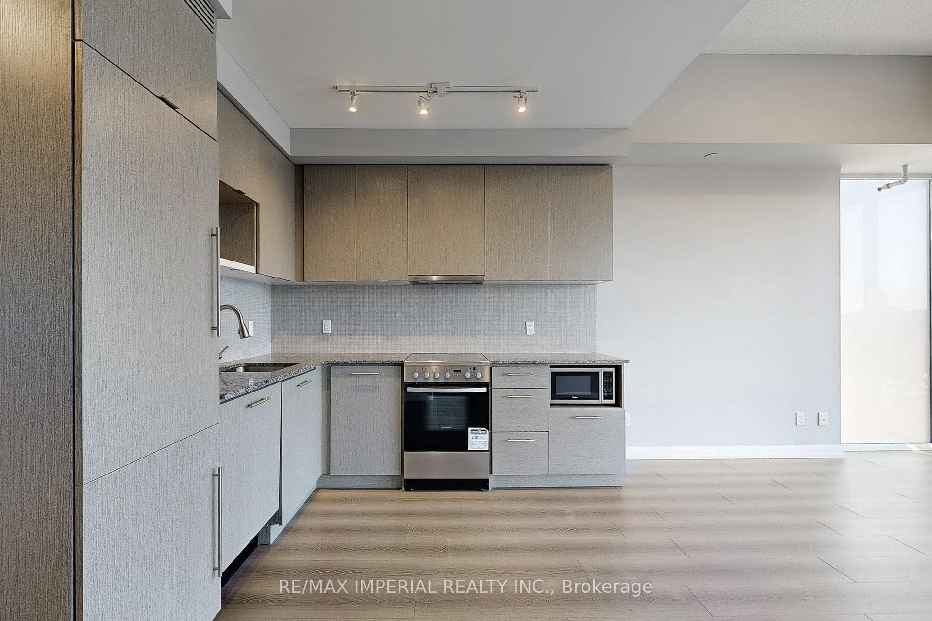 435 Richmond Street Unit Ph104 photo 12