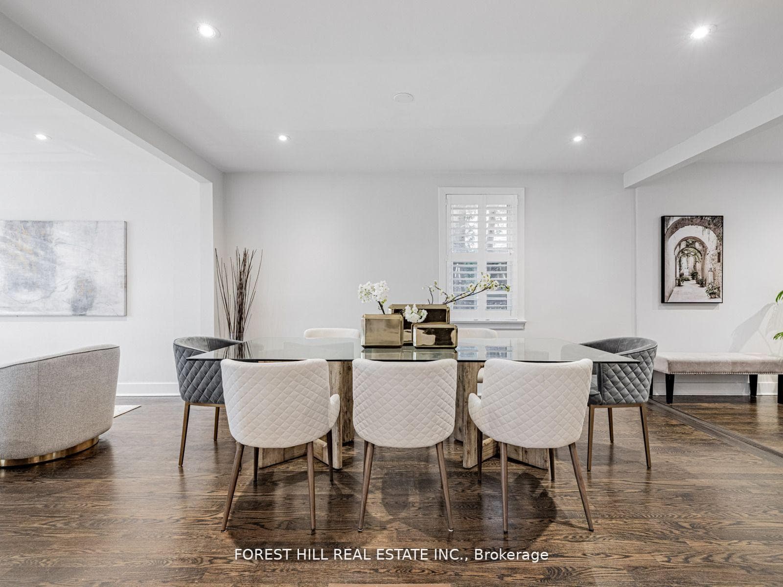 381 Hollywood Avenue photo 8