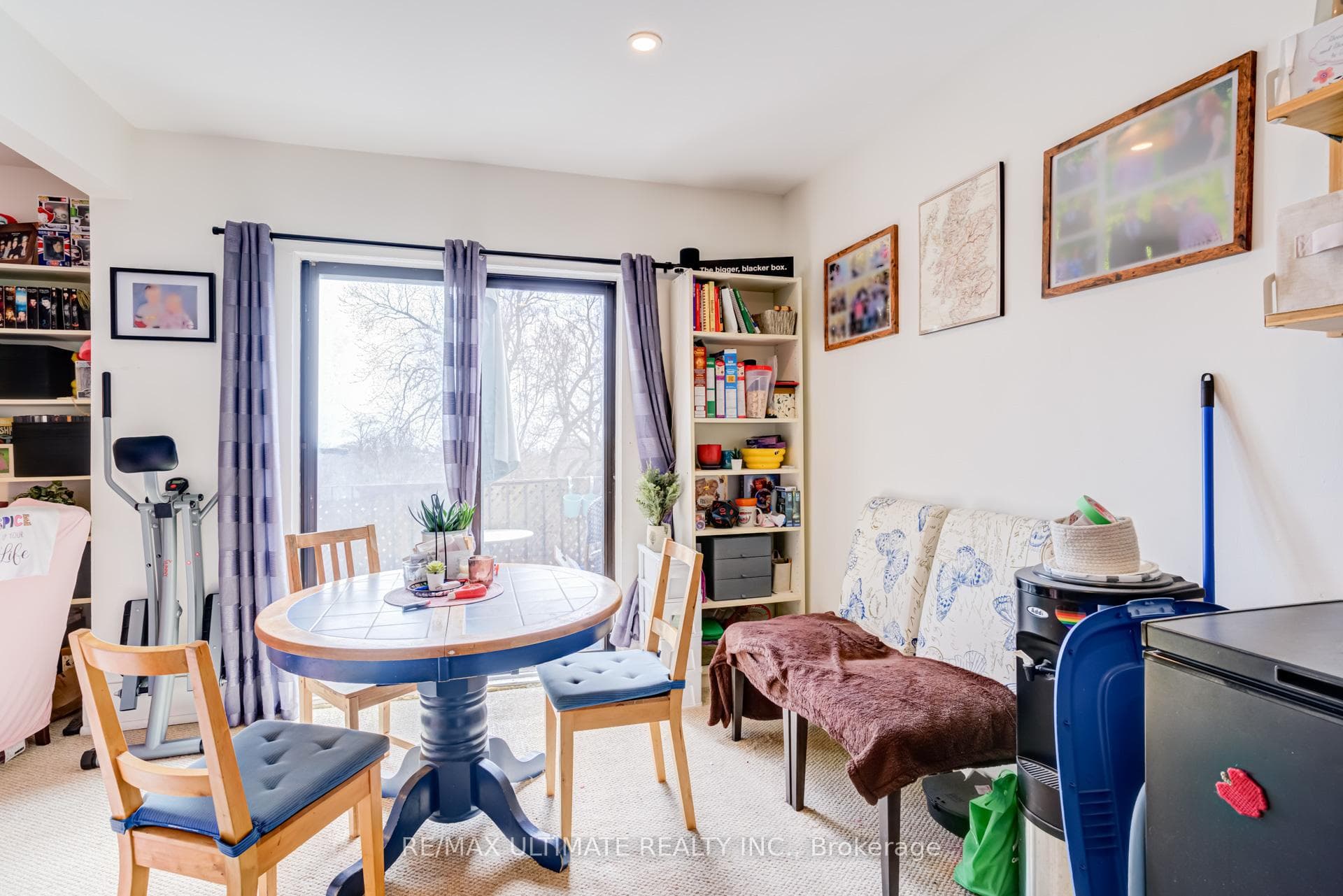 533 Kingston Road photo 38