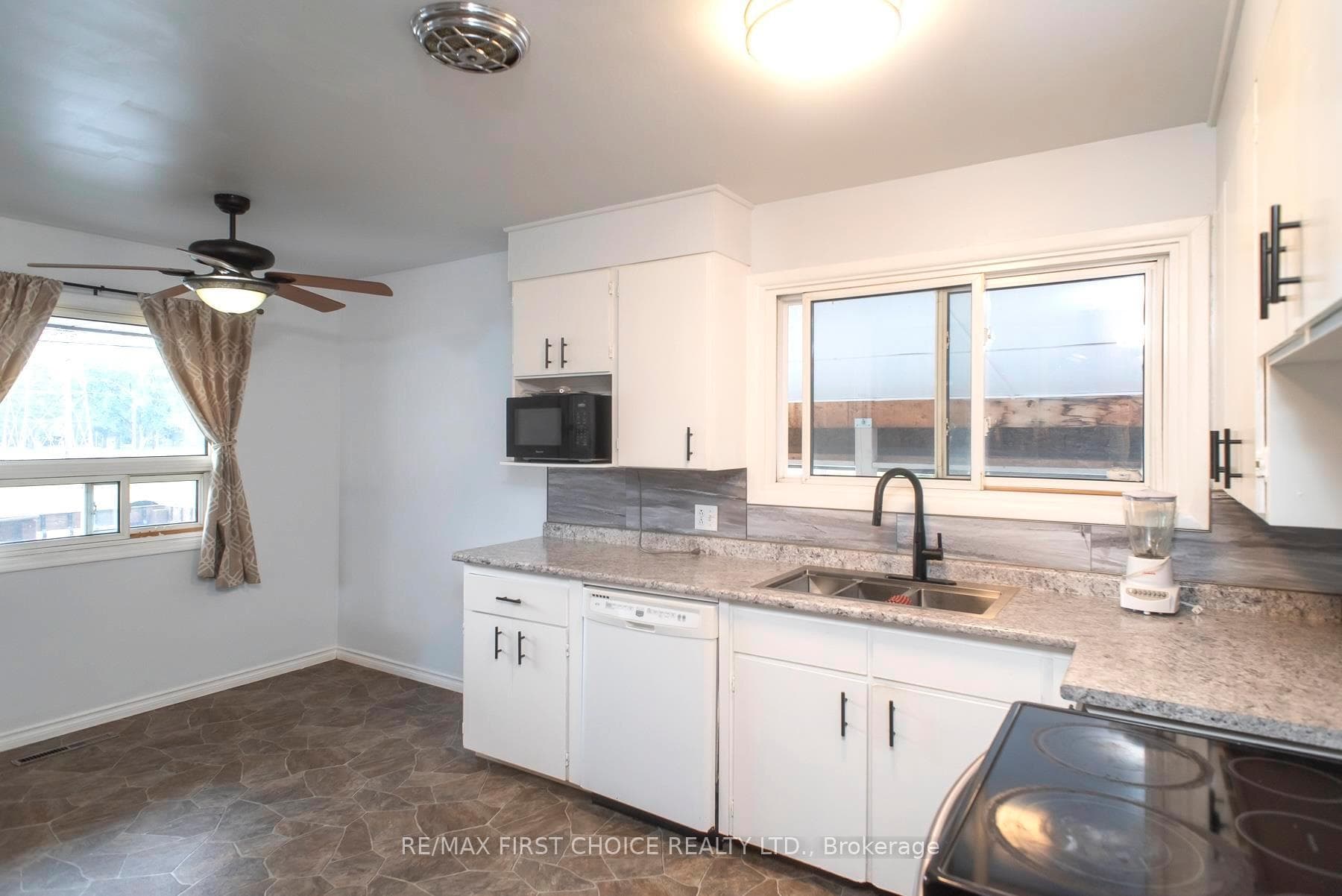 2600 Donald Street photo 5