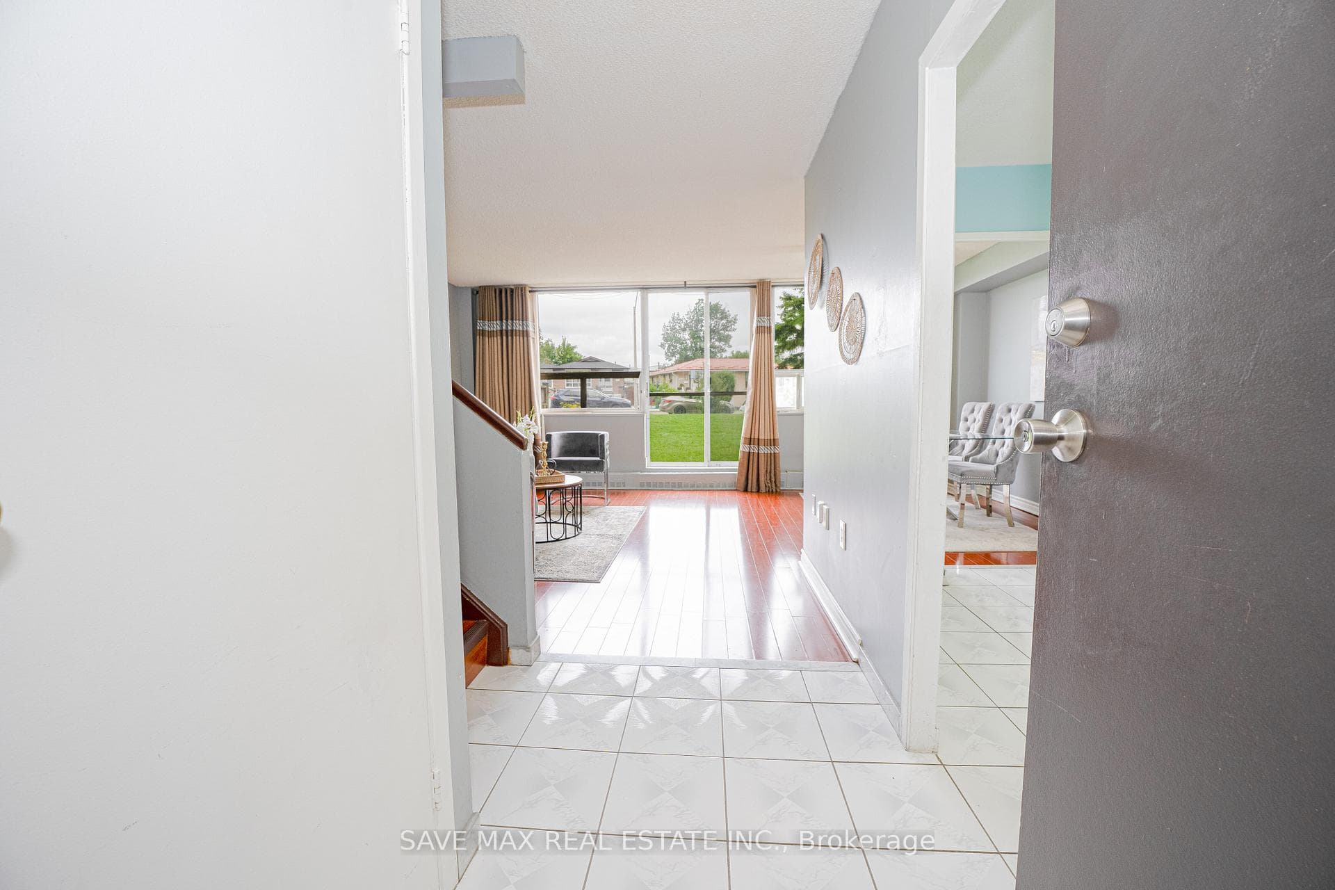 1050 Stainton Drive Unit 106 photo 7