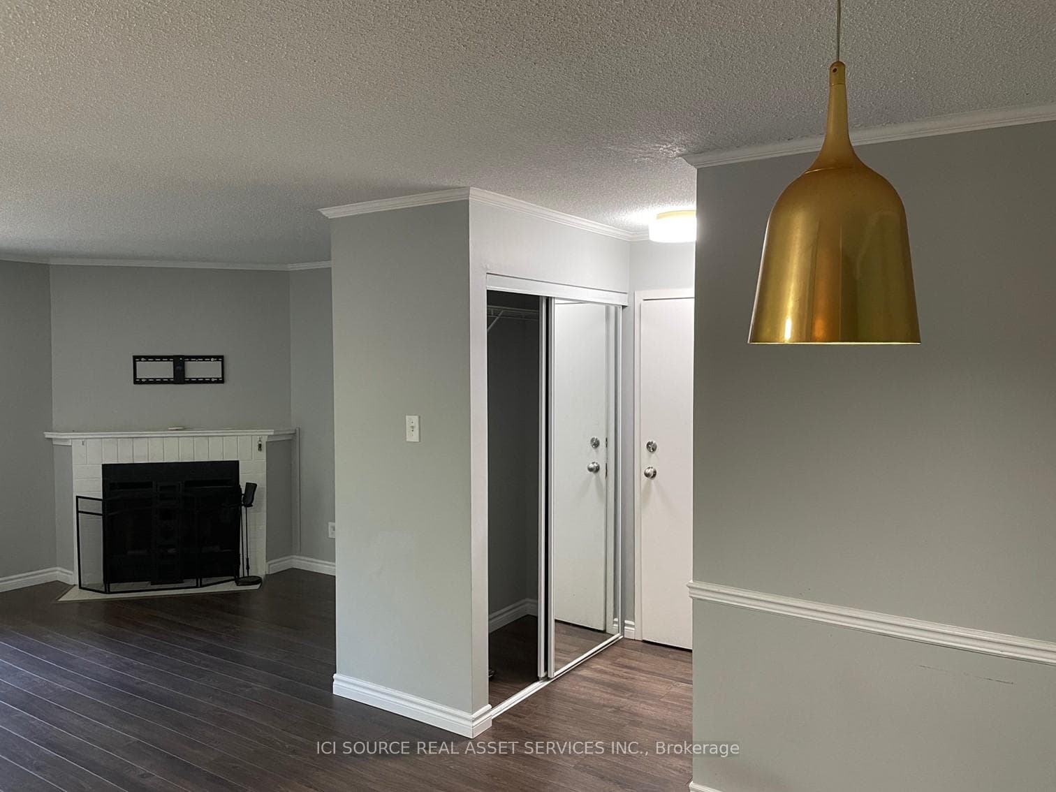 1450 Glen Abbey Gate Unit 313 photo 9