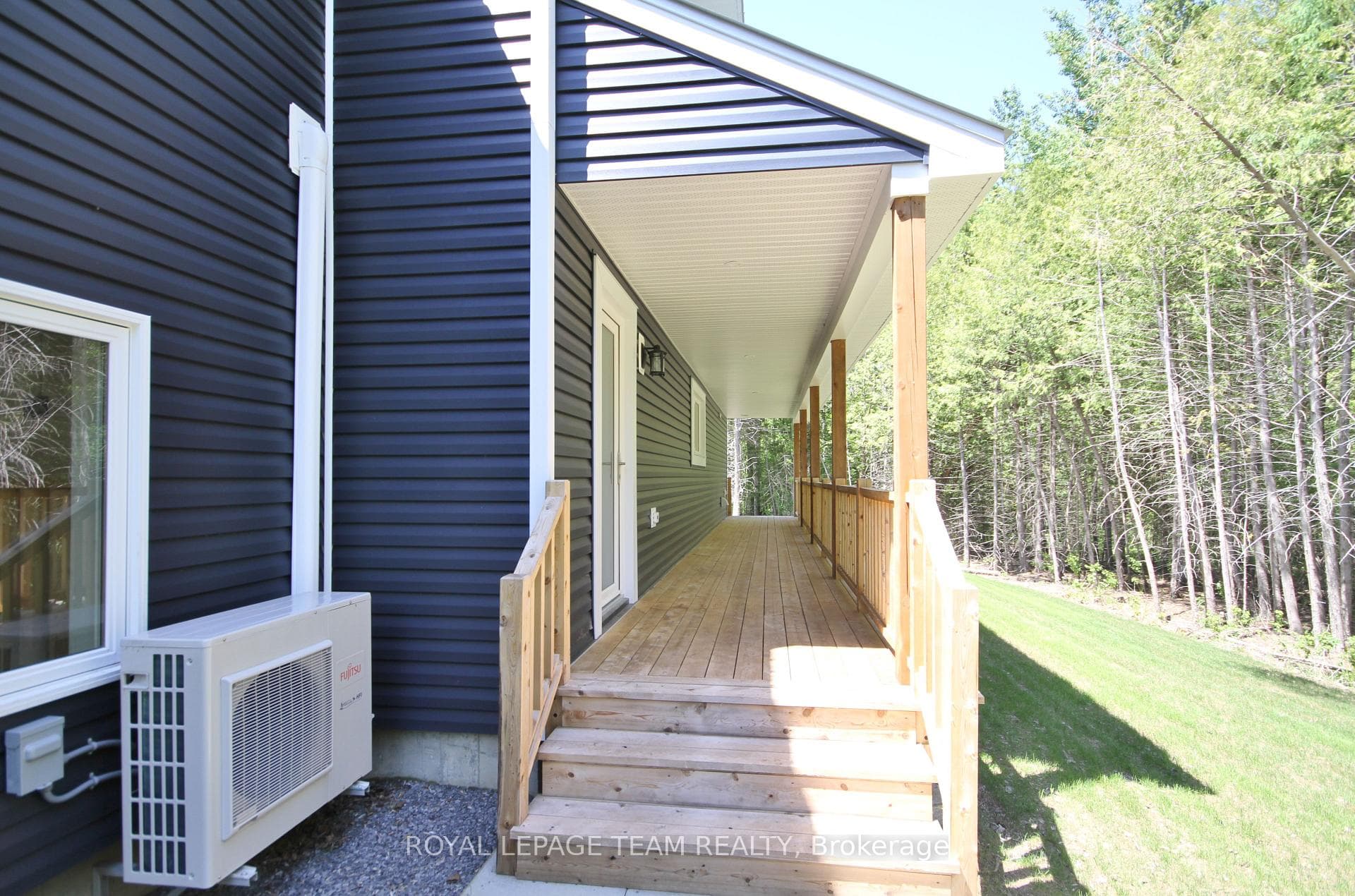 734 Townline Road photo 33