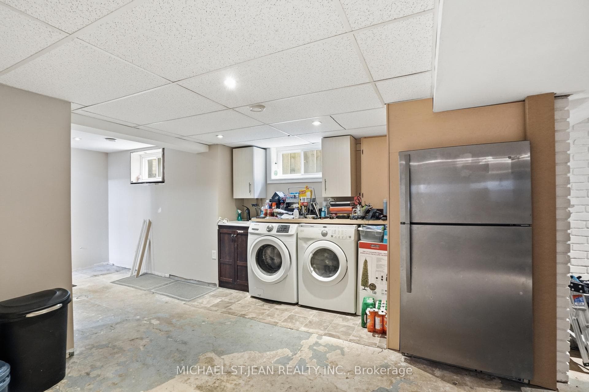 272 Adeline Avenue photo 33