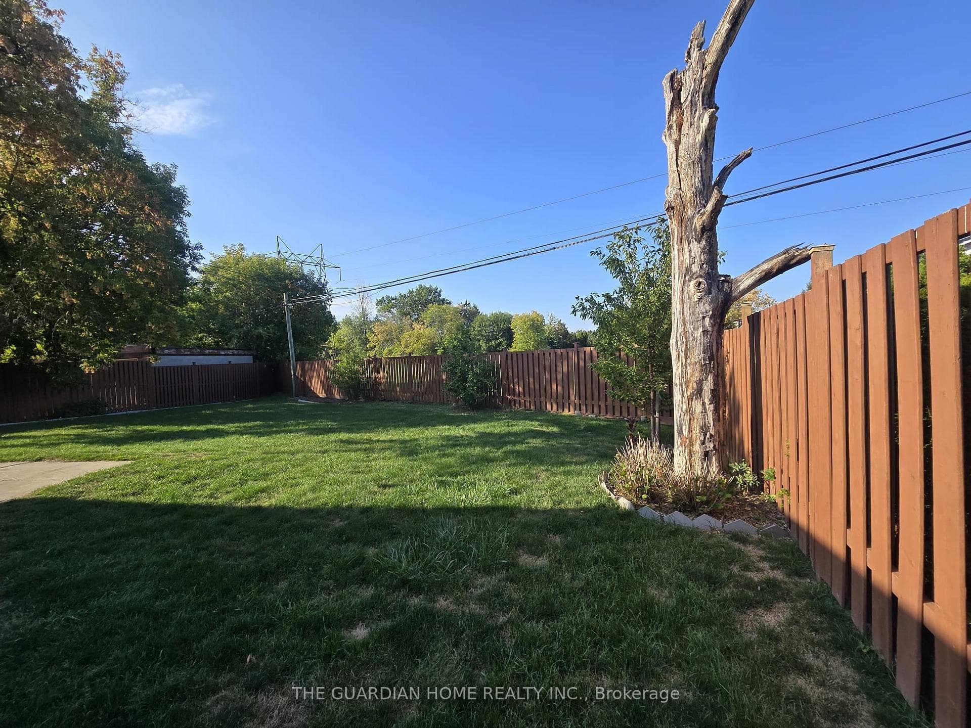 15 Princemere Crescent photo 21