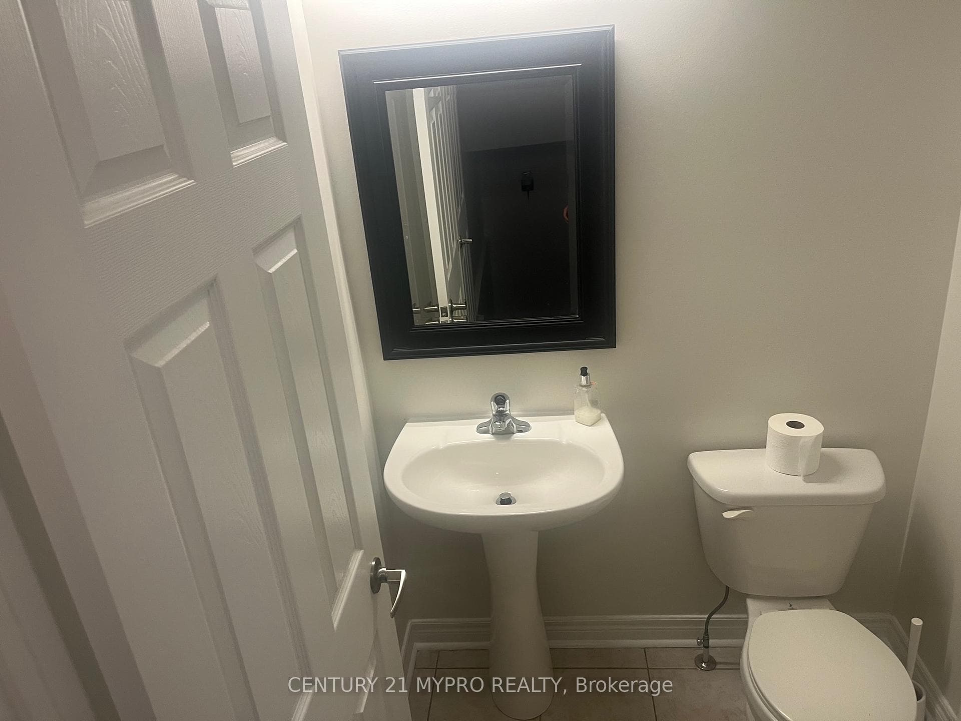 10228 Victoria Square Boulevard photo 10