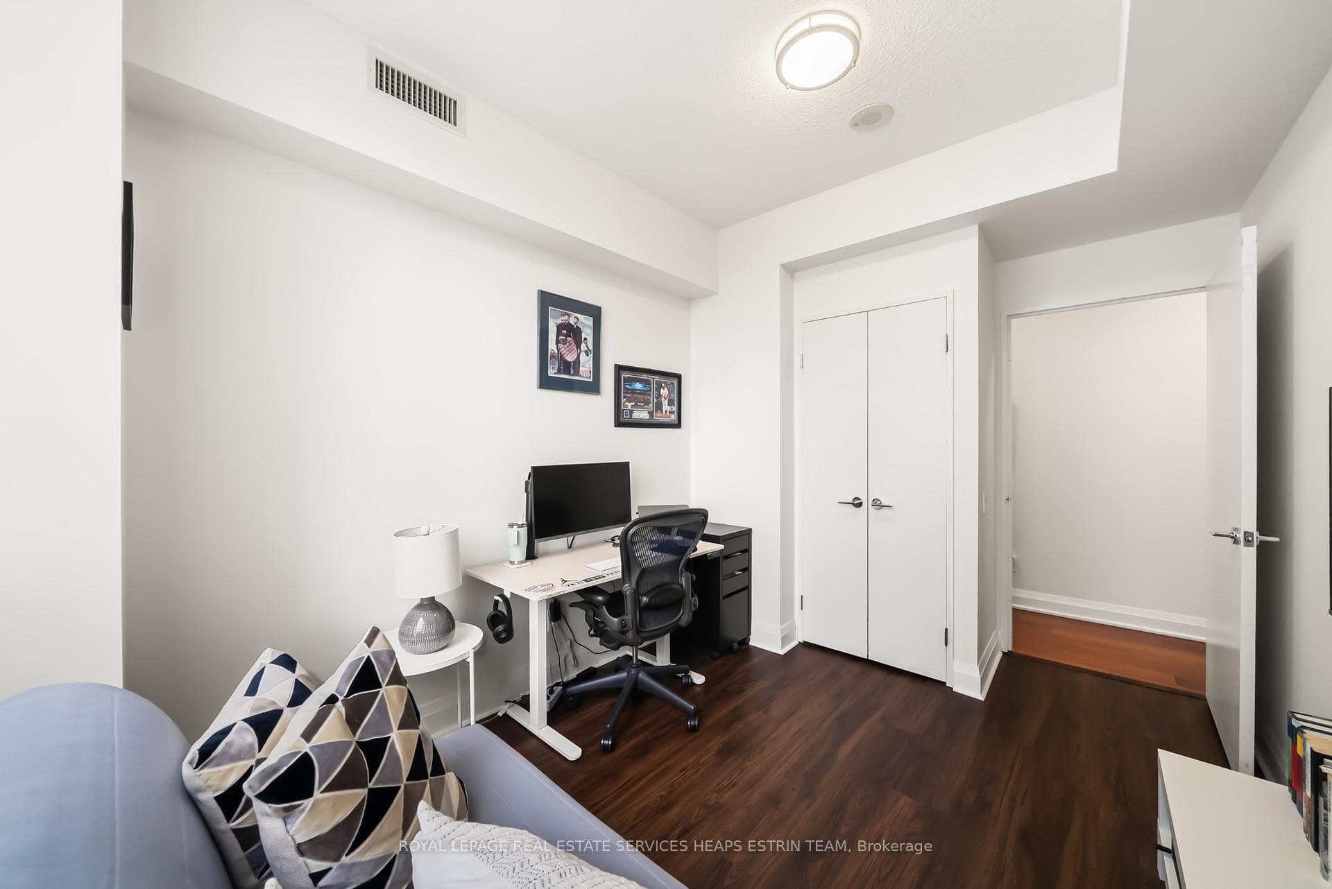 83 Redpath Avenue Unit 704 photo 17