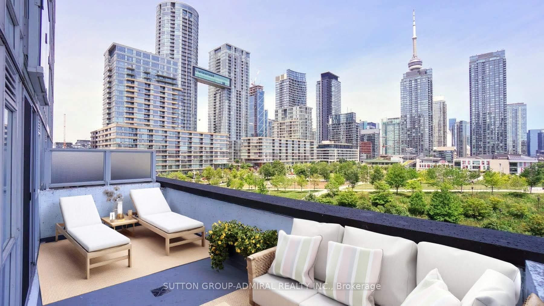 75 Queens Wharf Road Unit 703 photo 1
