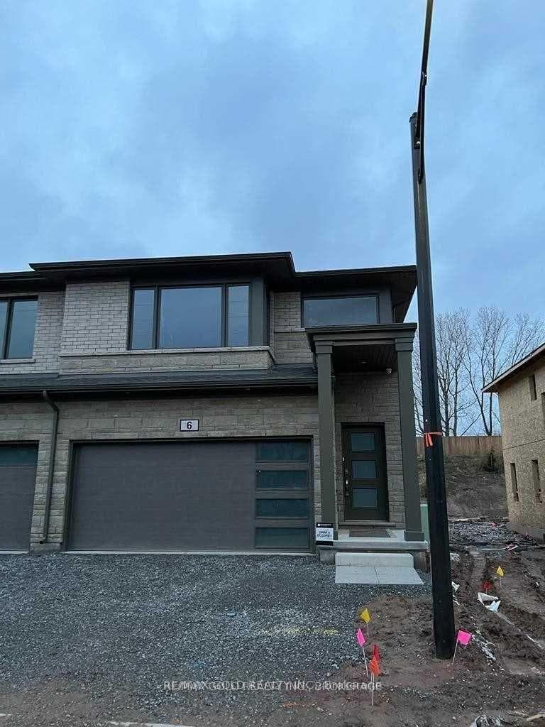 4552 Portage Road Unit 6 photo 3