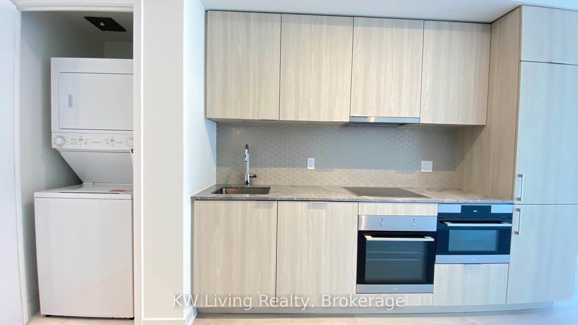 15 Queens Quay Unit 324 photo 11