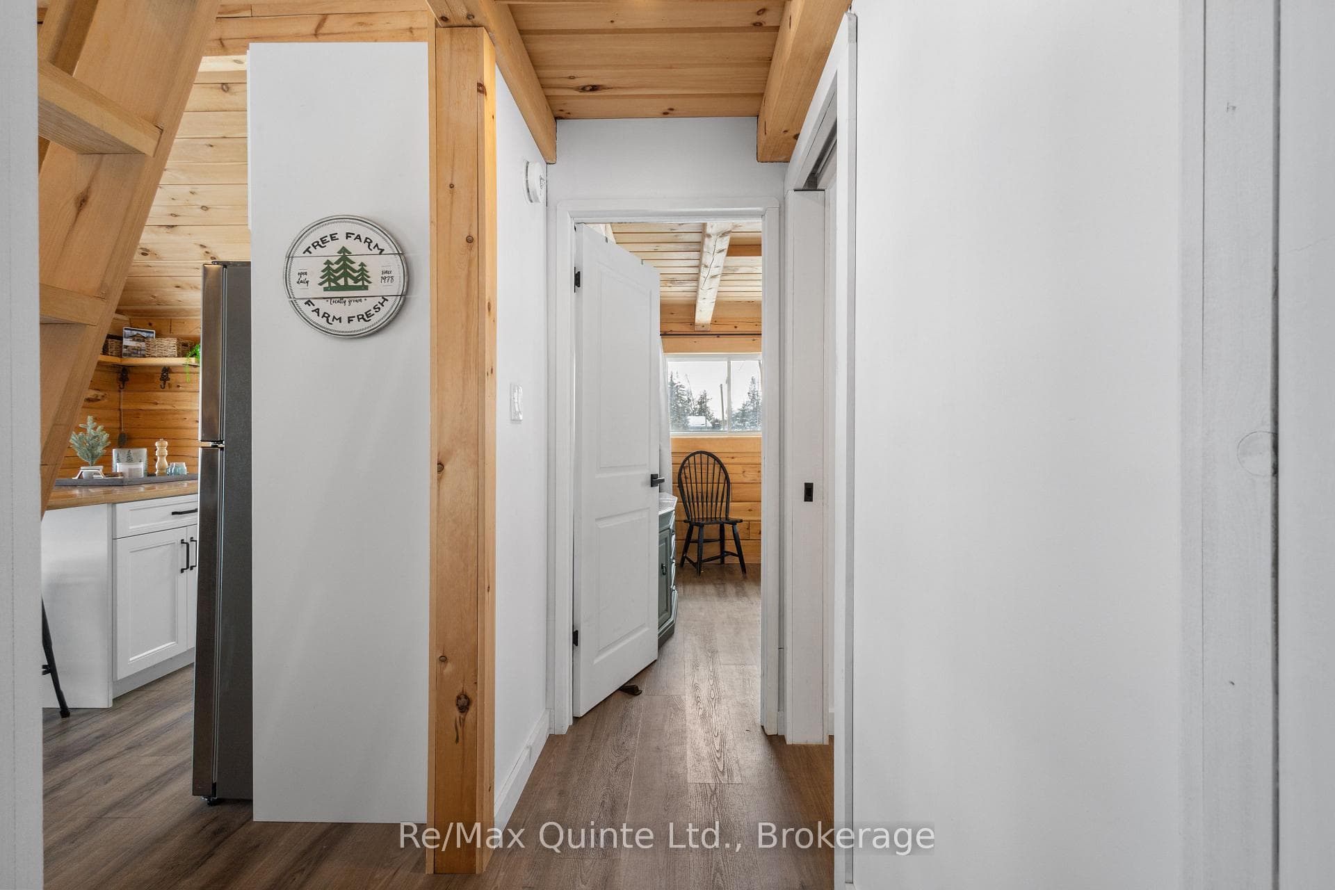 34 Elm Lane photo 28