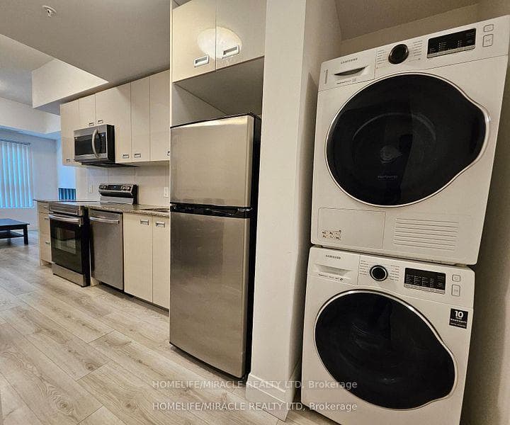 652 Princess Street Unit 420 photo 10