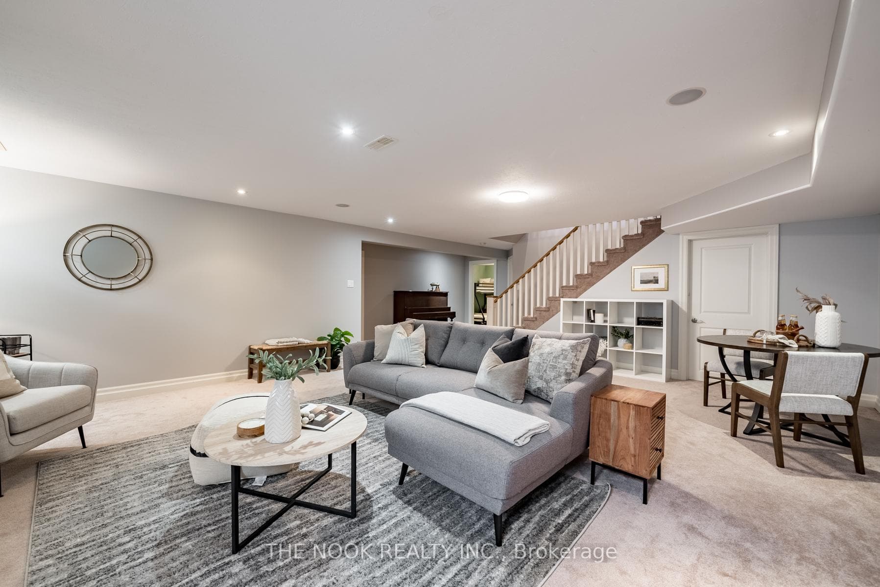 103 Adelaide Street photo 21
