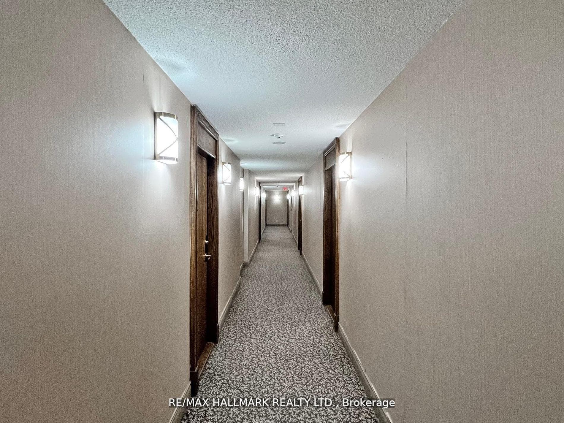 185 Oneida Crescent Unit 503 photo 8