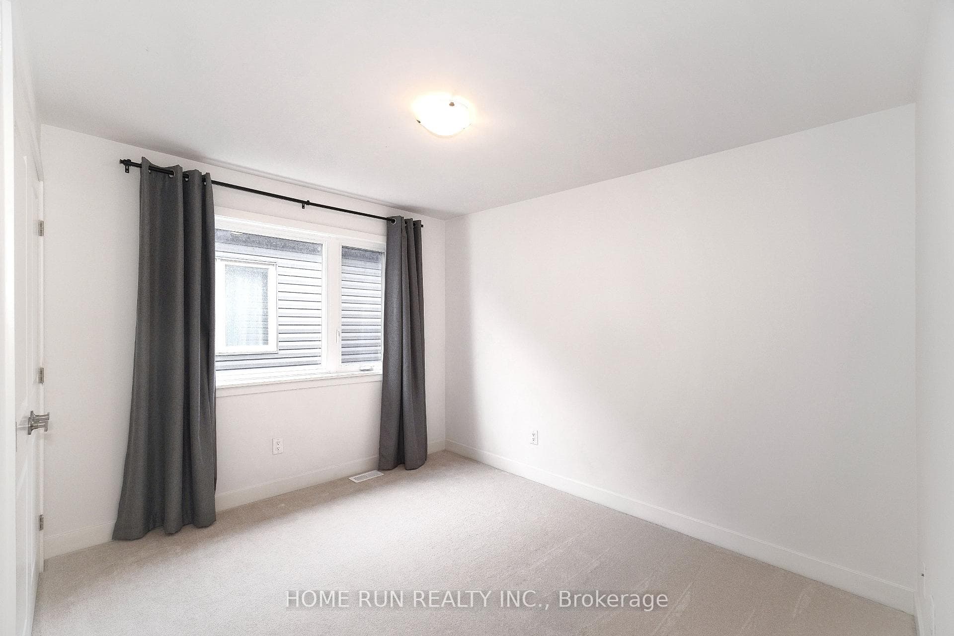 1051 HYDRANGEA Avenue photo 29