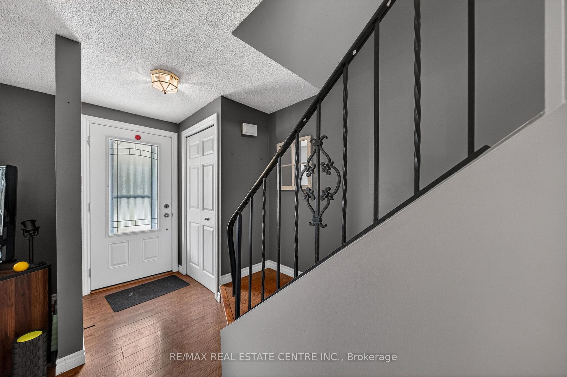 195 OLD CARRIAGE Drive photo 5