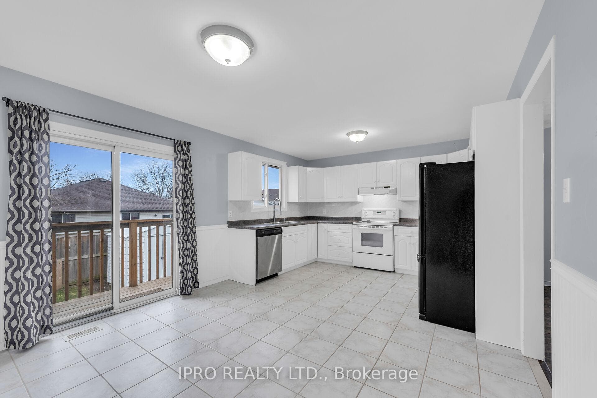 49 St Patrick's Drive photo 12