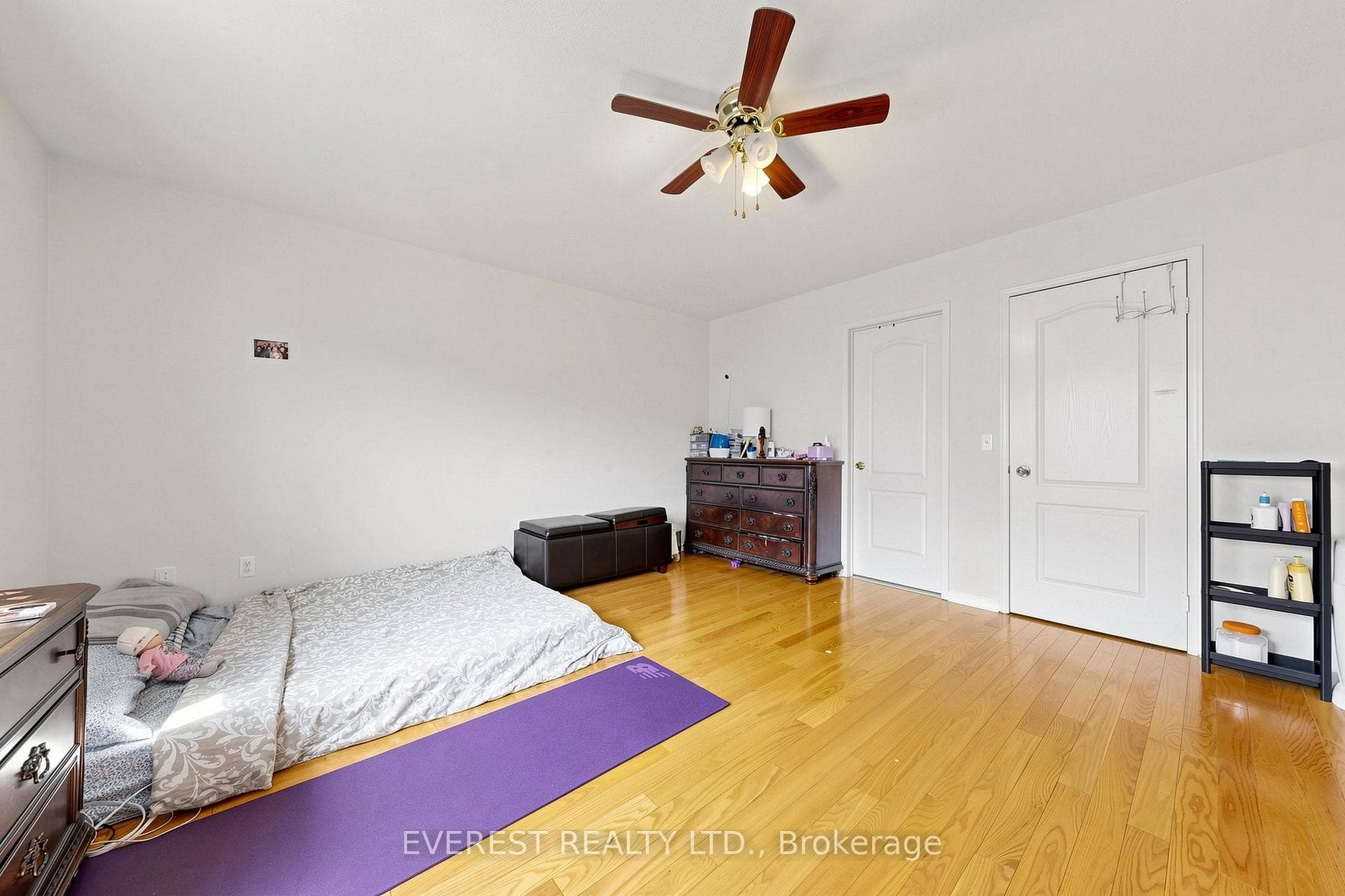 121 Jenkinson Way photo 25