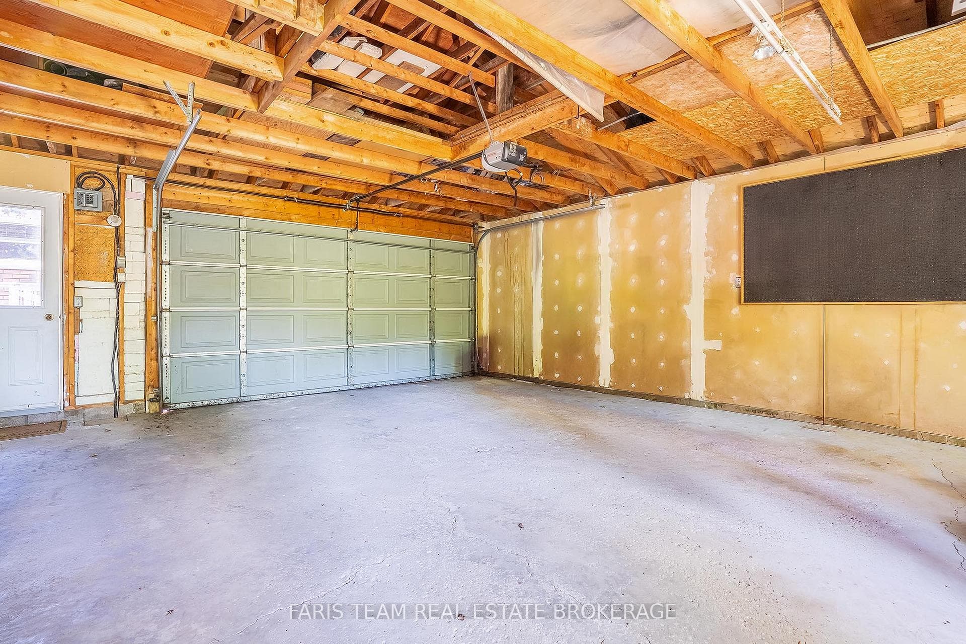 37 Downsview Drive photo 30