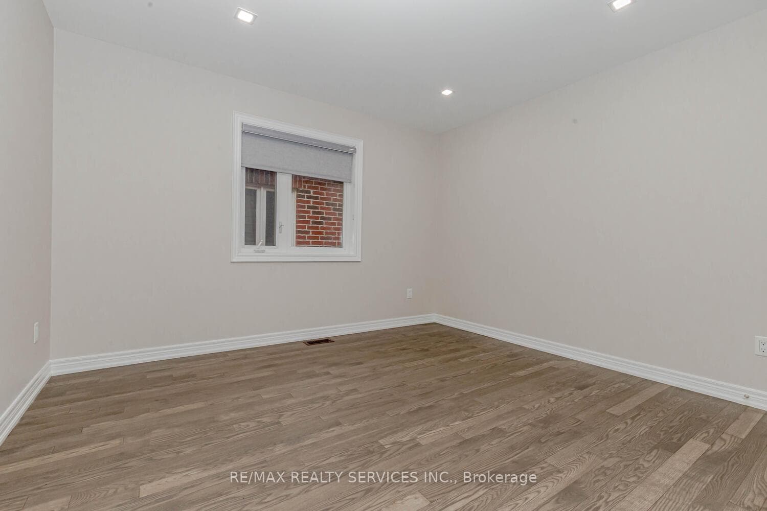 36 Grendon Crescent Unit Upper photo 21