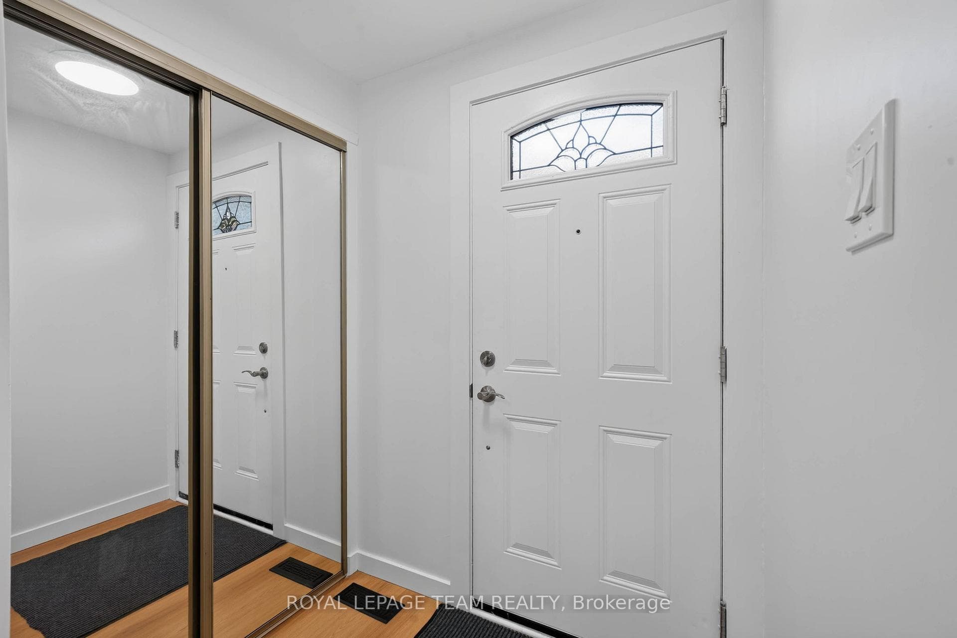 64 Mulvagh Avenue photo 5