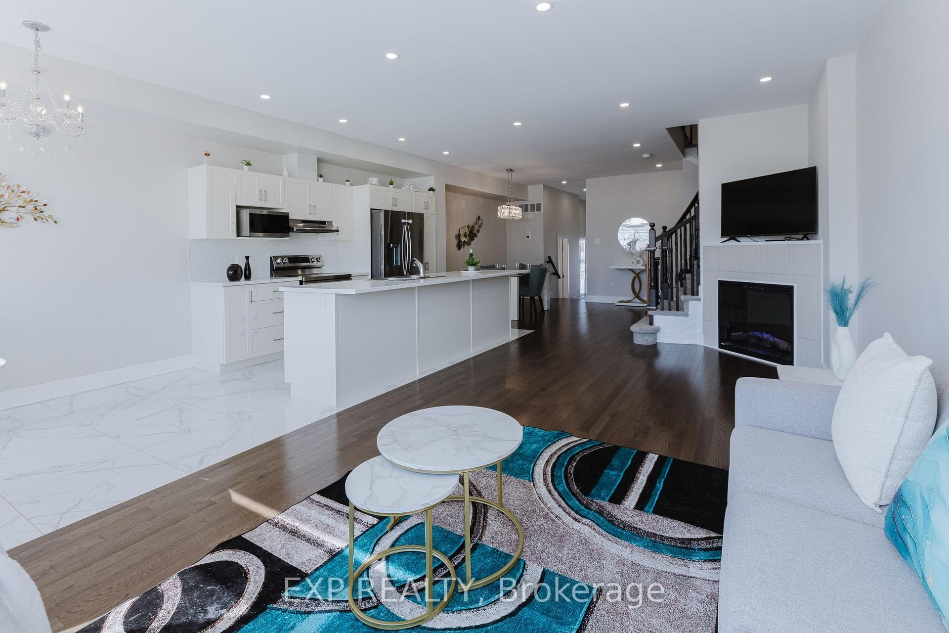 54 Hurdis Way photo 16