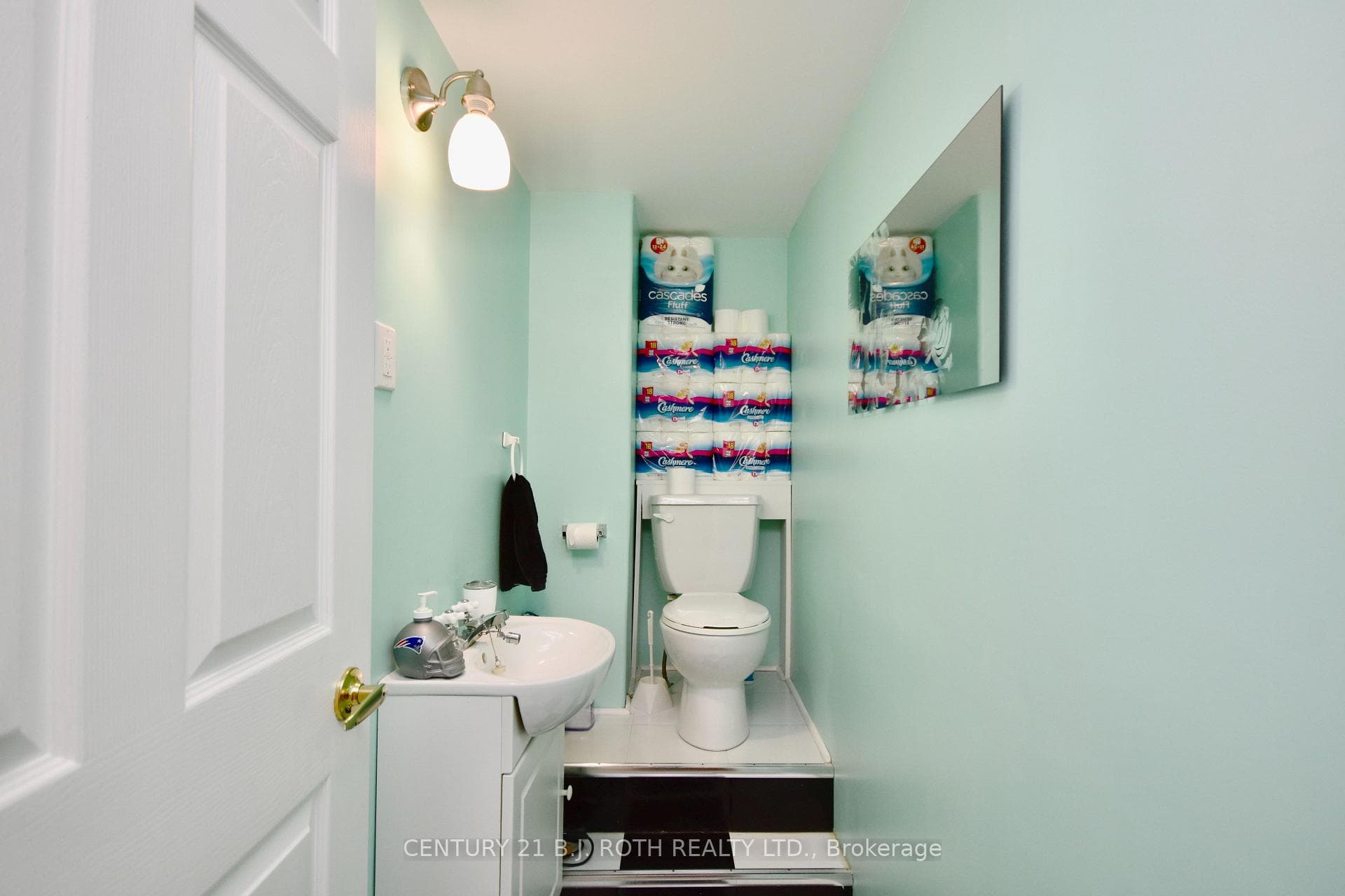 51 Glenwood Drive photo 15