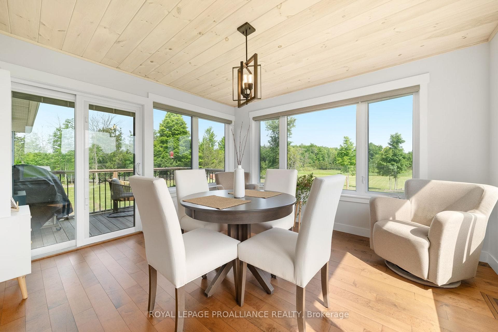 2303 HARMONY Road photo 11