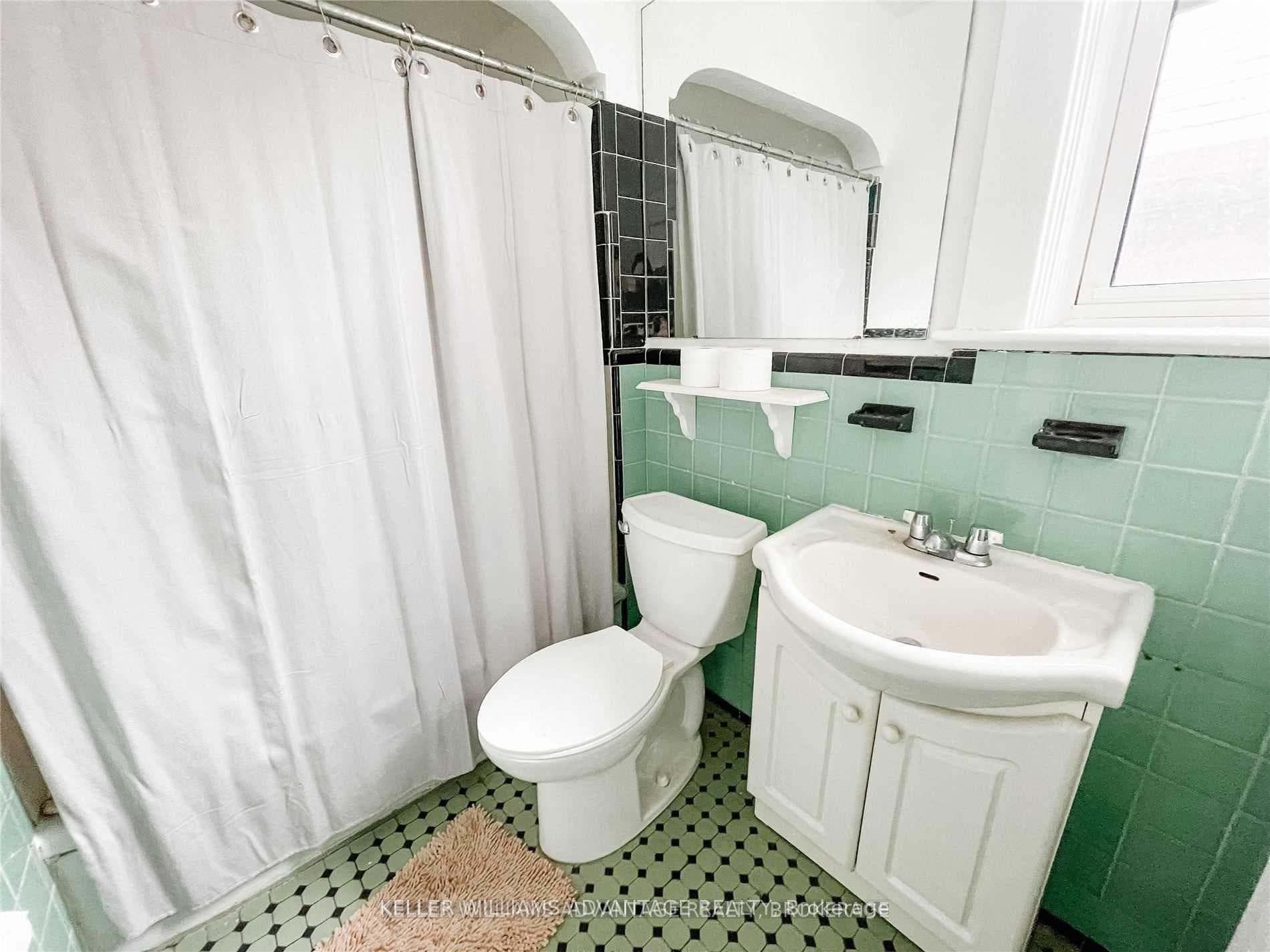 98 Woodycrest Avenue Unit #Upper photo 14