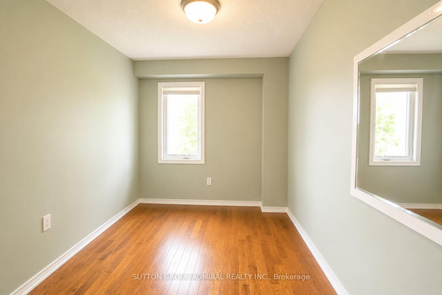 5530 Glen Erin Drive Unit 176 photo 18