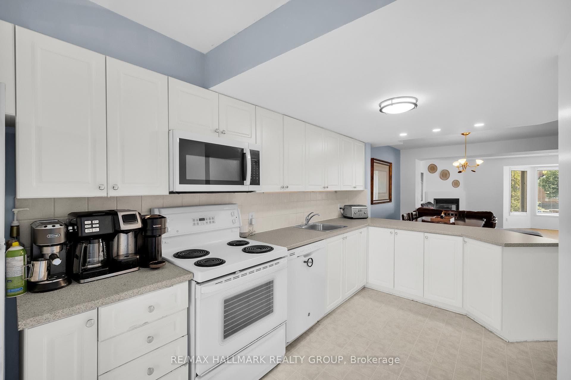250 Cresthaven Drive Unit 3 photo 18