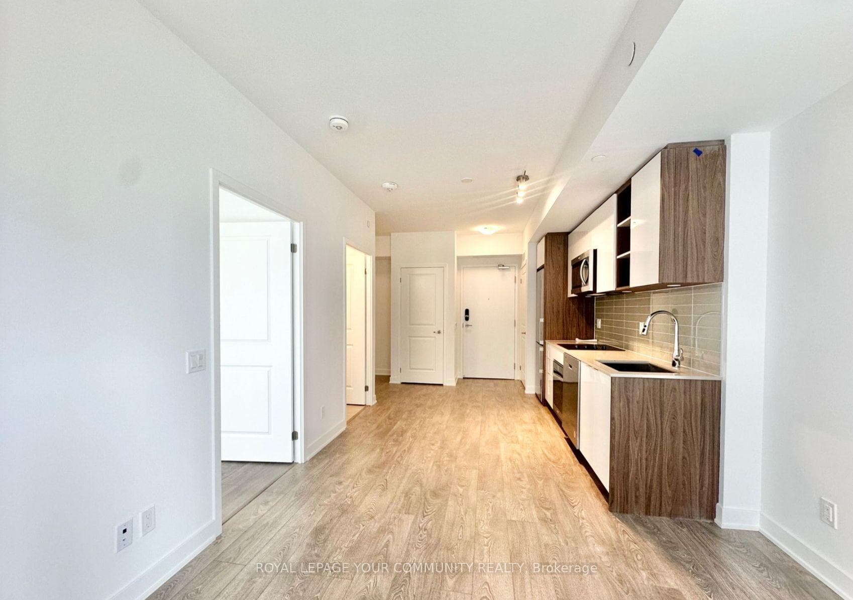 543 Richmond Street Unit 1028 photo 8
